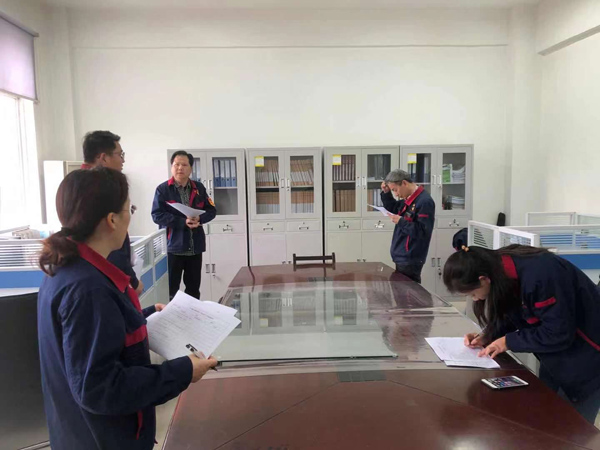 第二建筑工程事業(yè)部開(kāi)展“設(shè)備見(jiàn)本色”專(zhuān)項(xiàng)活動(dòng)  第二建筑工程事業(yè)部開(kāi)展“設(shè)備見(jiàn)本色”專(zhuān)項(xiàng)活動(dòng)