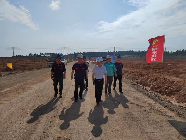 公司副總經(jīng)理到江西鑫科環(huán)保項(xiàng)目調(diào)研 公司副總經(jīng)理到江西鑫科環(huán)保項(xiàng)目調(diào)研